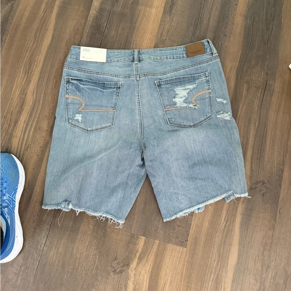 American Eagle tom girl Bermuda shorts - Picture 2 of 3